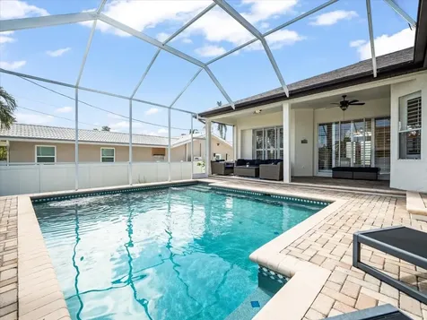 109 16th Street Belleair Beach FL 33786
