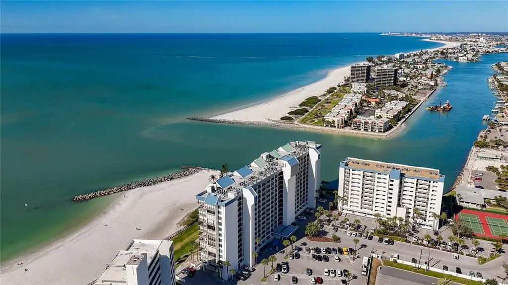 7100 Sunset Way St Pete Beach FL 33706