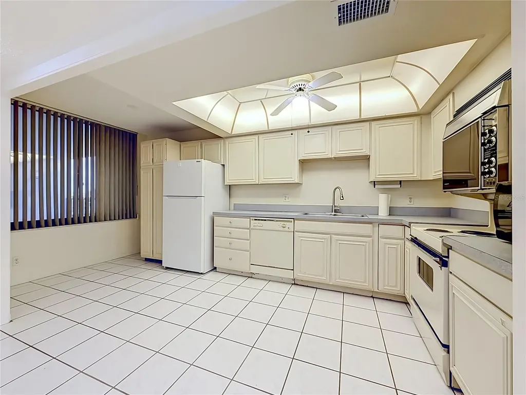 7100 Sunset Way St Pete Beach FL 33706