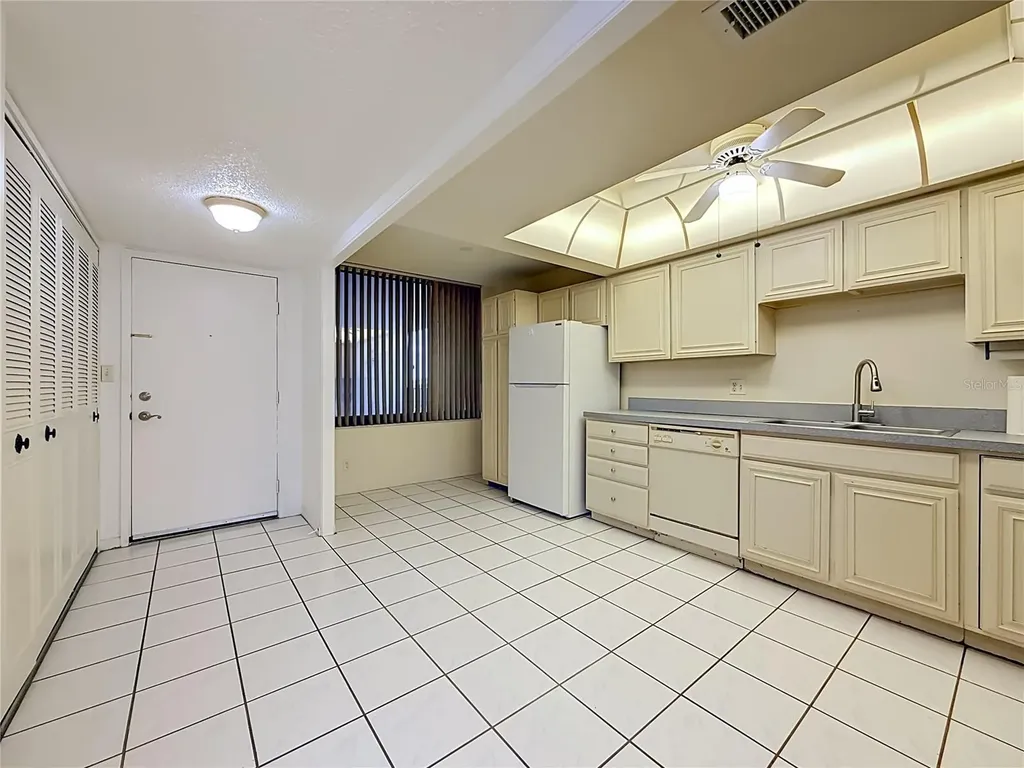 7100 Sunset Way St Pete Beach FL 33706