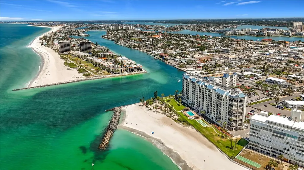 7100 Sunset Way St Pete Beach FL 33706