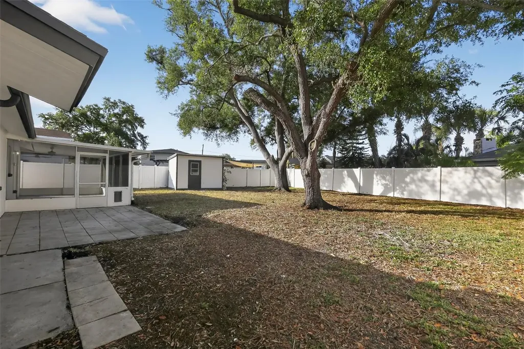 8317 Boxwood Drive Tampa FL 33615
