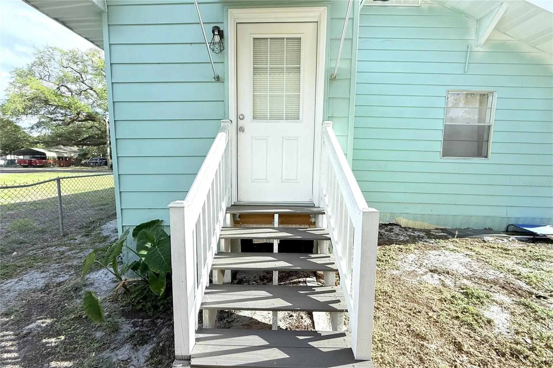1302 E 33rd Avenue Tampa FL 33603