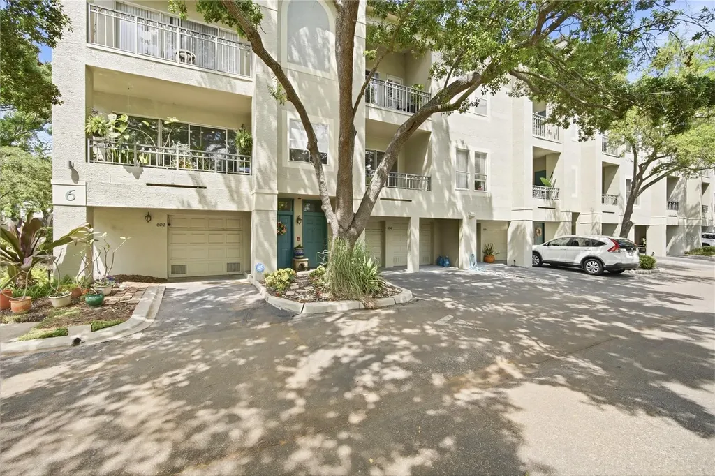 604 Seascape Way Tampa FL 33602