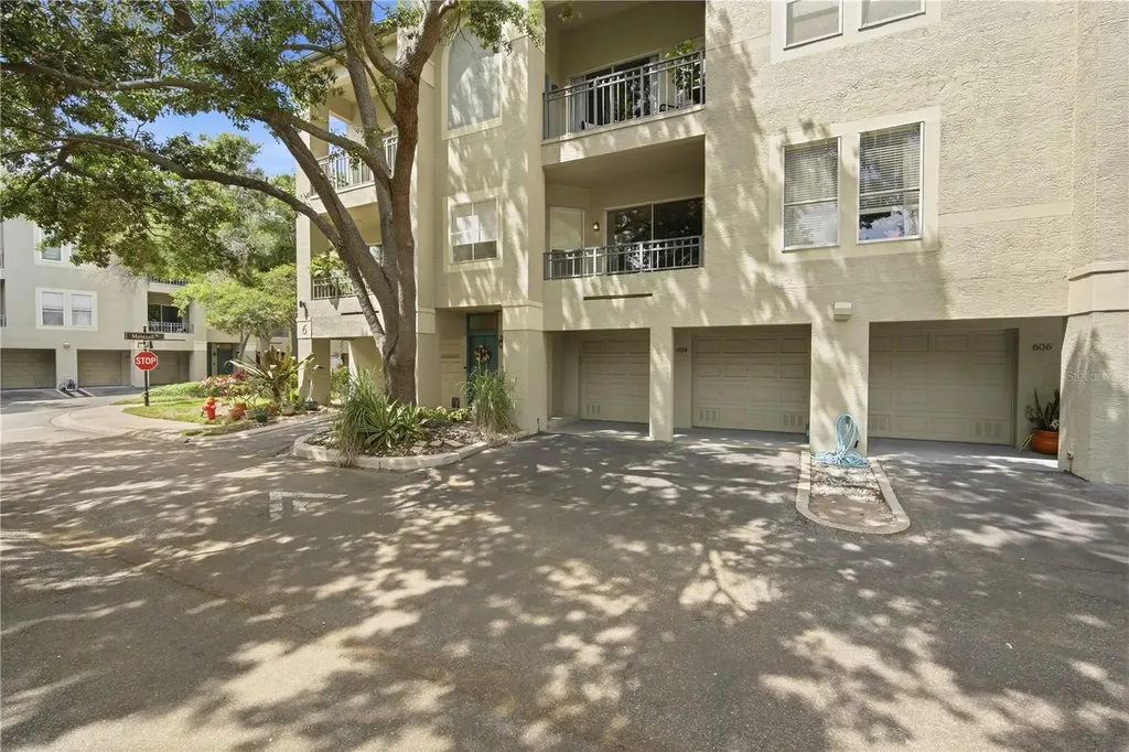 604 Seascape Way Tampa FL 33602