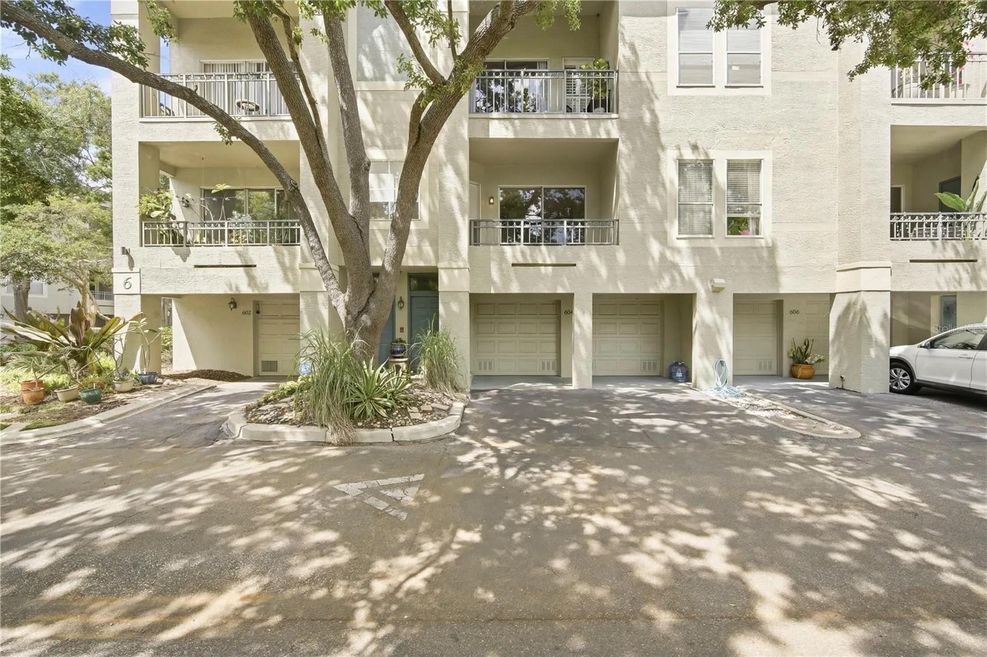 604 Seascape Way Tampa FL 33602