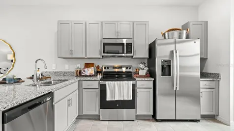 2886 Skyline Loop Kissimmee FL 34758