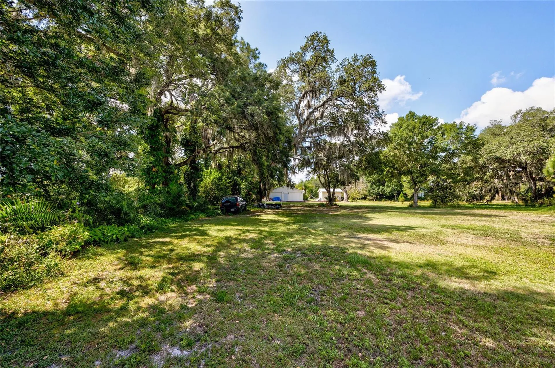 102 Dickman Drive SW Ruskin FL 33570