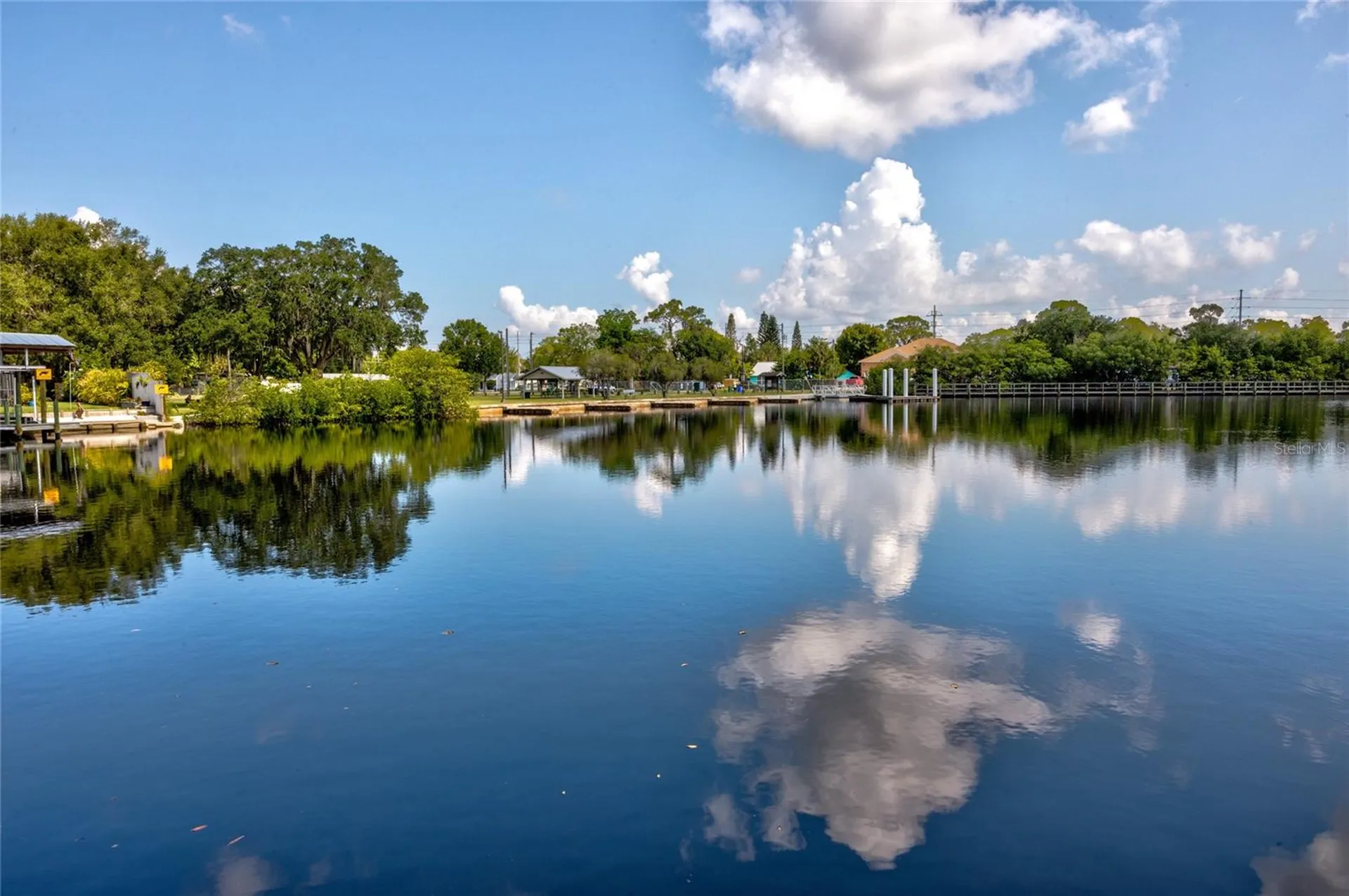 102 Dickman Drive SW Ruskin FL 33570