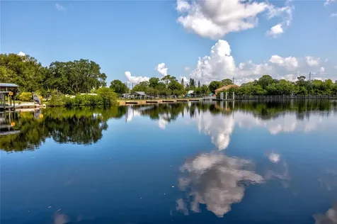 102 Dickman Drive SW Ruskin FL 33570