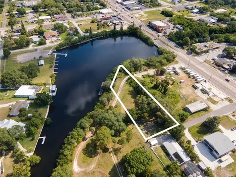 102 Dickman Drive SW Ruskin FL 33570