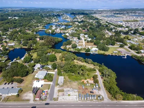 102 Dickman Drive SW Ruskin FL 33570