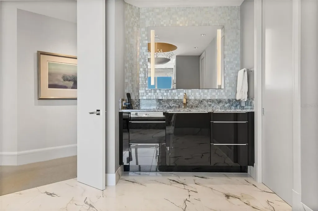 401 S Palm Avenue Sarasota FL 34236