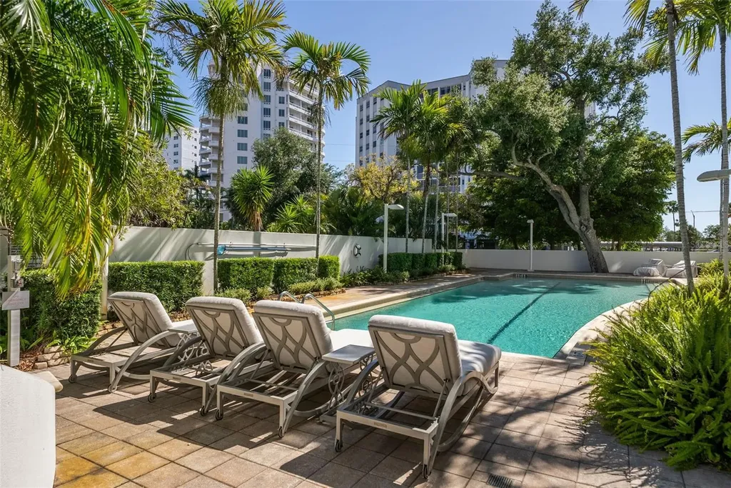 401 S Palm Avenue Sarasota FL 34236