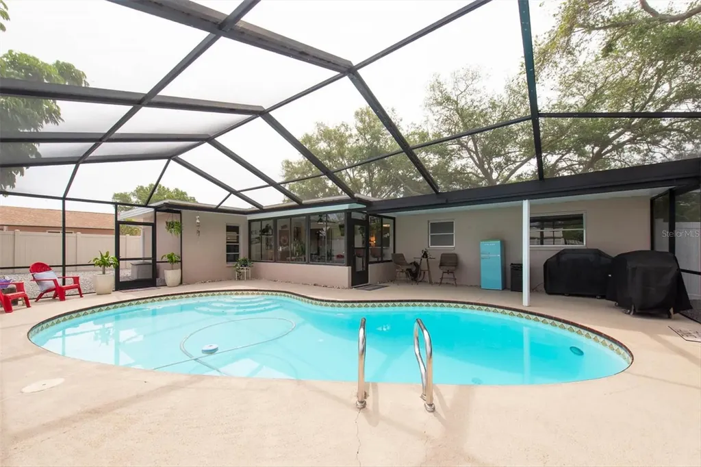 14321 113th Avenue N Largo FL 33774
