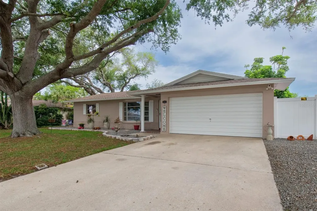 14321 113th Avenue N Largo FL 33774