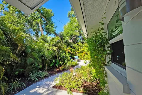 3419 Chapel Drive Sarasota FL 34234