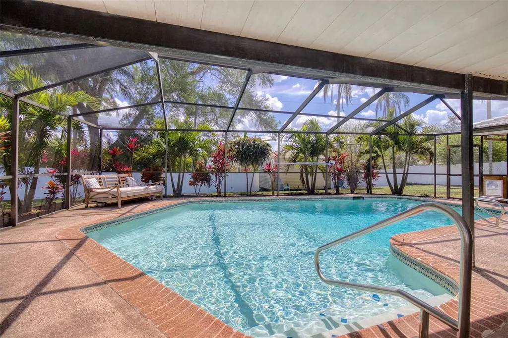 2315 Minneola Road Clearwater FL 33764