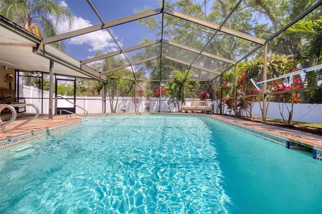 2315 Minneola Road Clearwater FL 33764