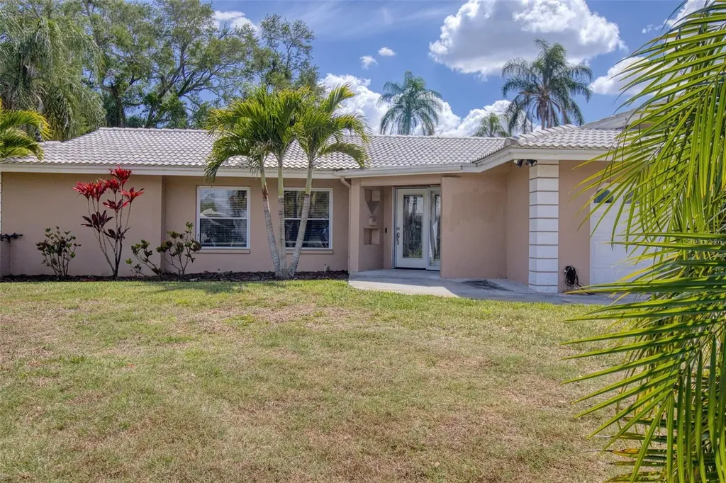 2315 Minneola Road Clearwater FL 33764