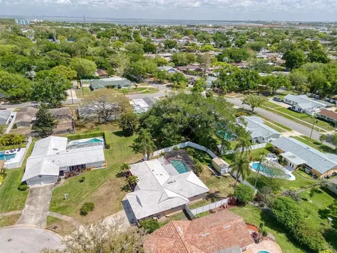 2315 Minneola Road Clearwater FL 33764