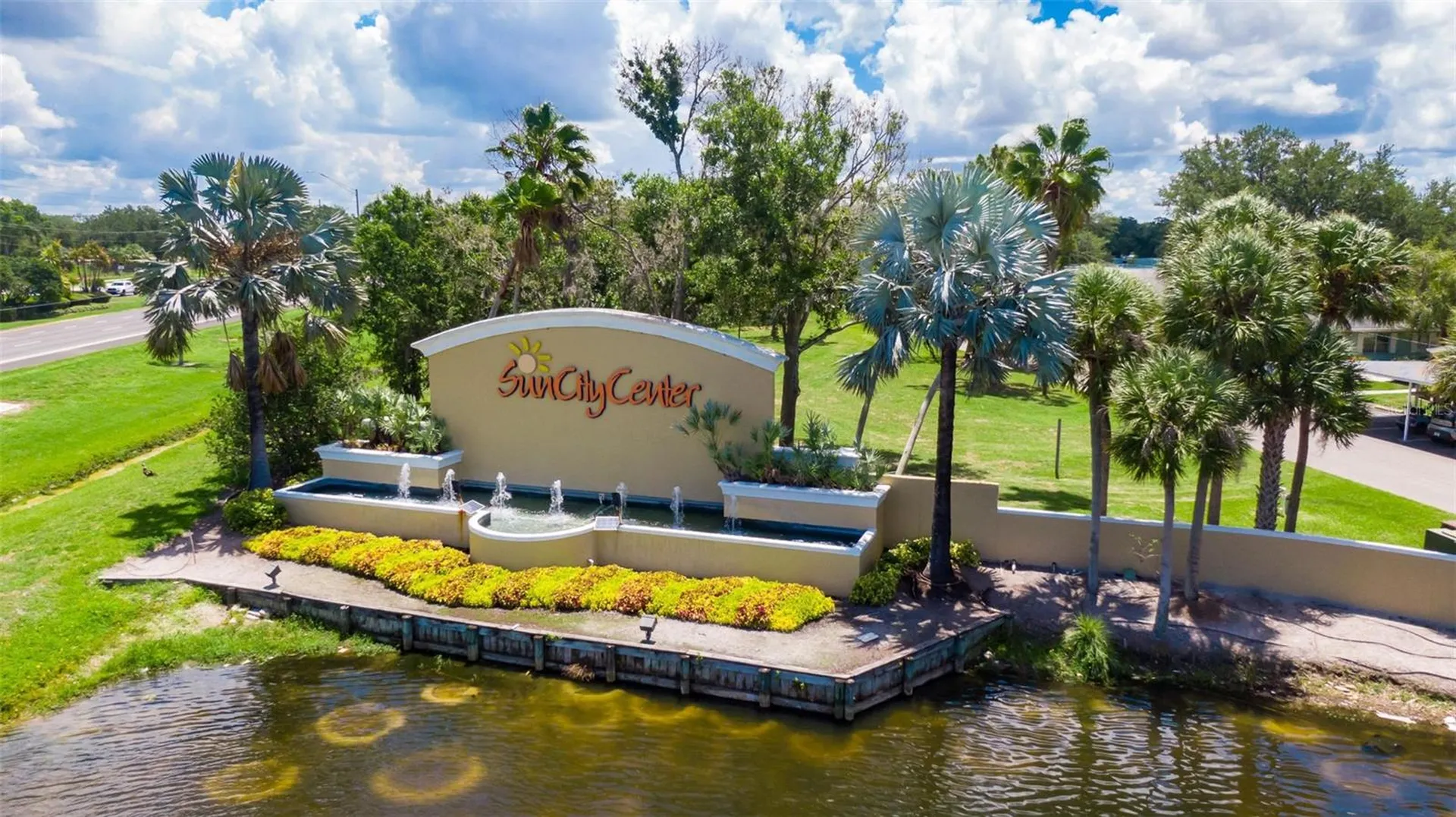 718 Chipper Drive Sun City Center FL 33573