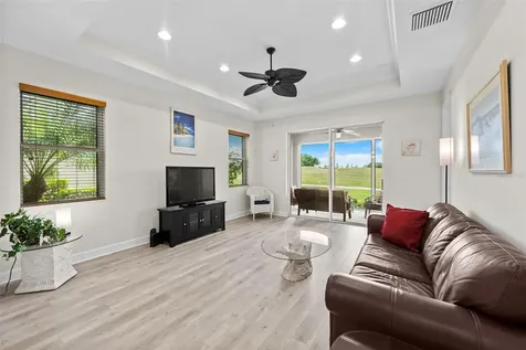 718 Chipper Drive Sun City Center FL 33573