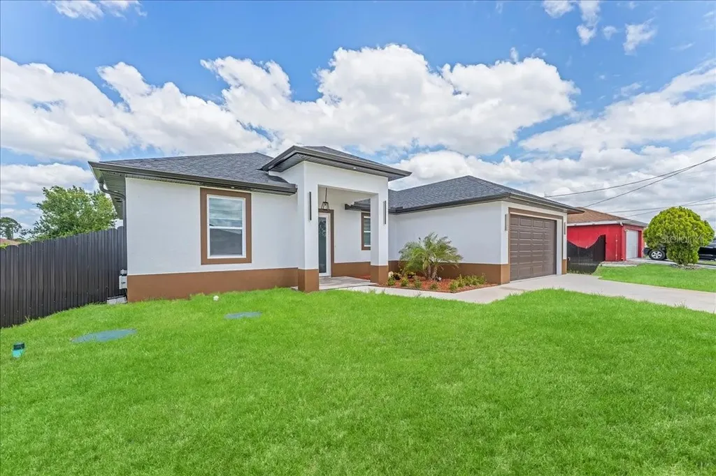 2914 23rd Street SW Lehigh Acres FL 33976