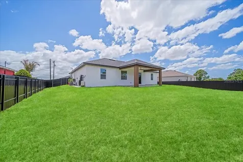 2914 23rd Street SW Lehigh Acres FL 33976