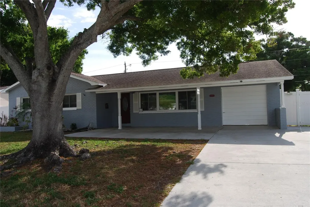 2851 67th Street N St Petersburg FL 33710
