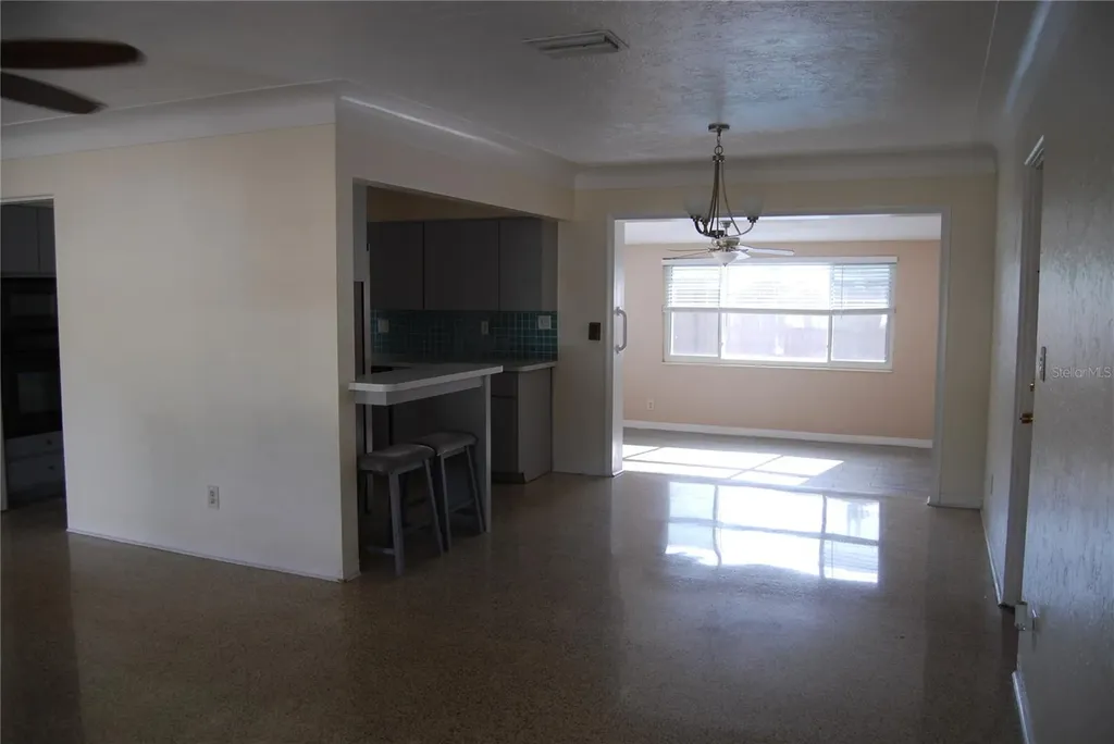 2851 67th Street N St Petersburg FL 33710