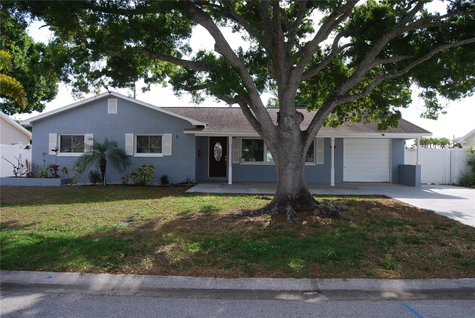 2851 67th Street N St Petersburg FL 33710