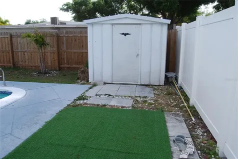 2851 67th Street N St Petersburg FL 33710