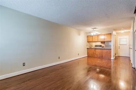 4875 W Mcelroy Avenue Tampa FL 33611
