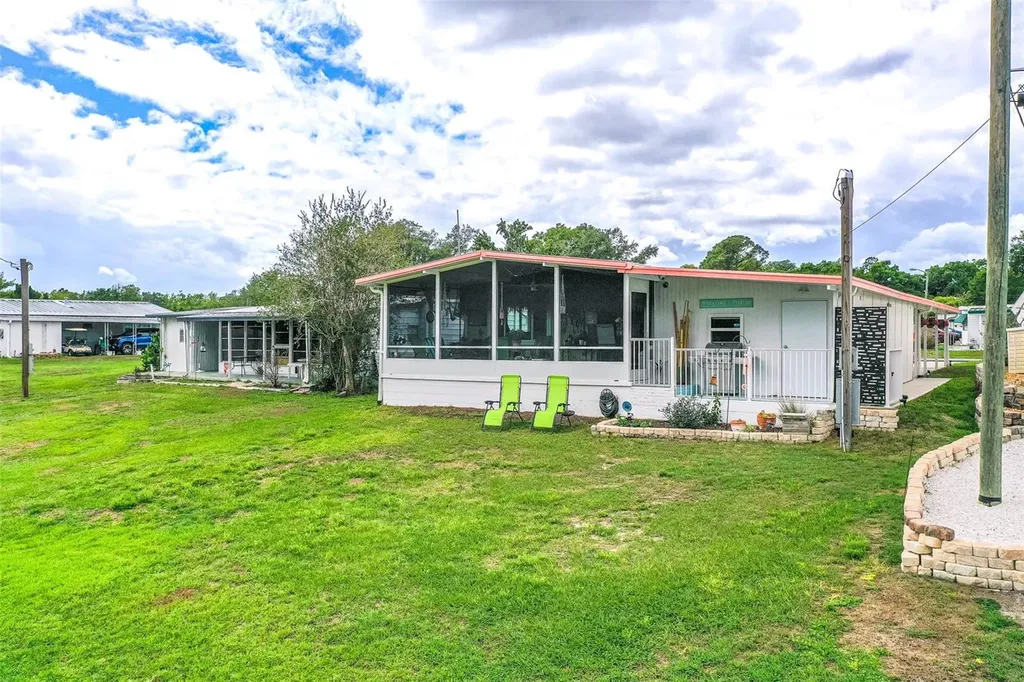 1818 Blue Lake Drive Lakeland FL 33801
