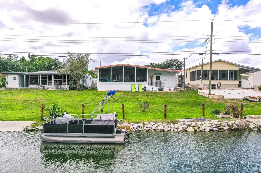 1818 Blue Lake Drive Lakeland FL 33801