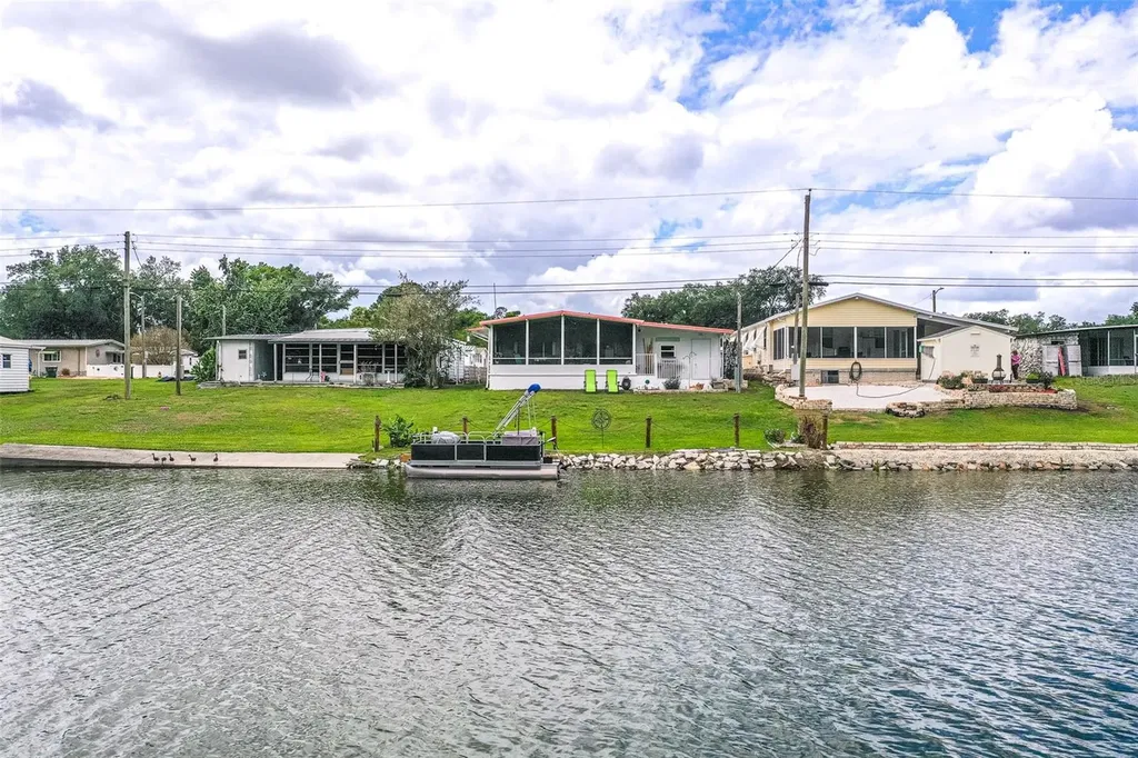 1818 Blue Lake Drive Lakeland FL 33801