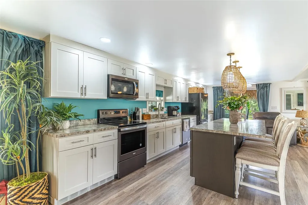 1818 Blue Lake Drive Lakeland FL 33801