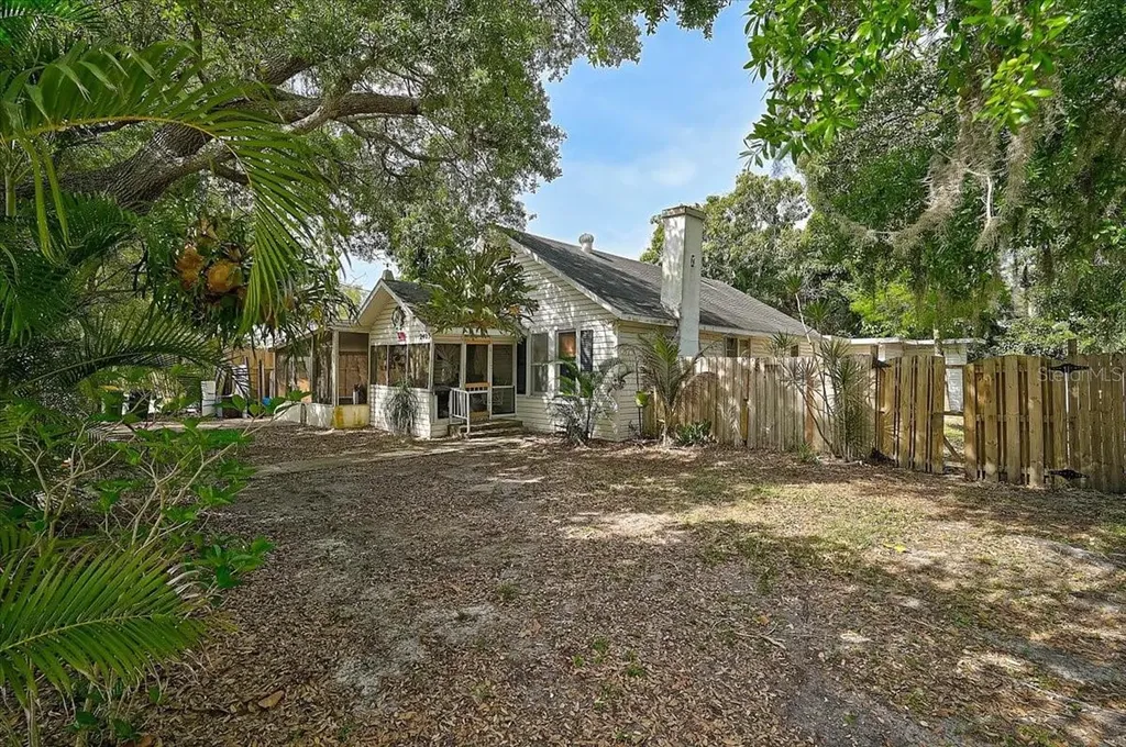2403 Hickory Avenue Sarasota FL 34234