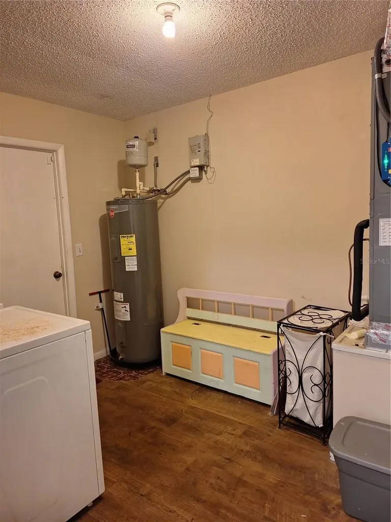 2707 Pine Tree Drive Edgewater FL 32141
