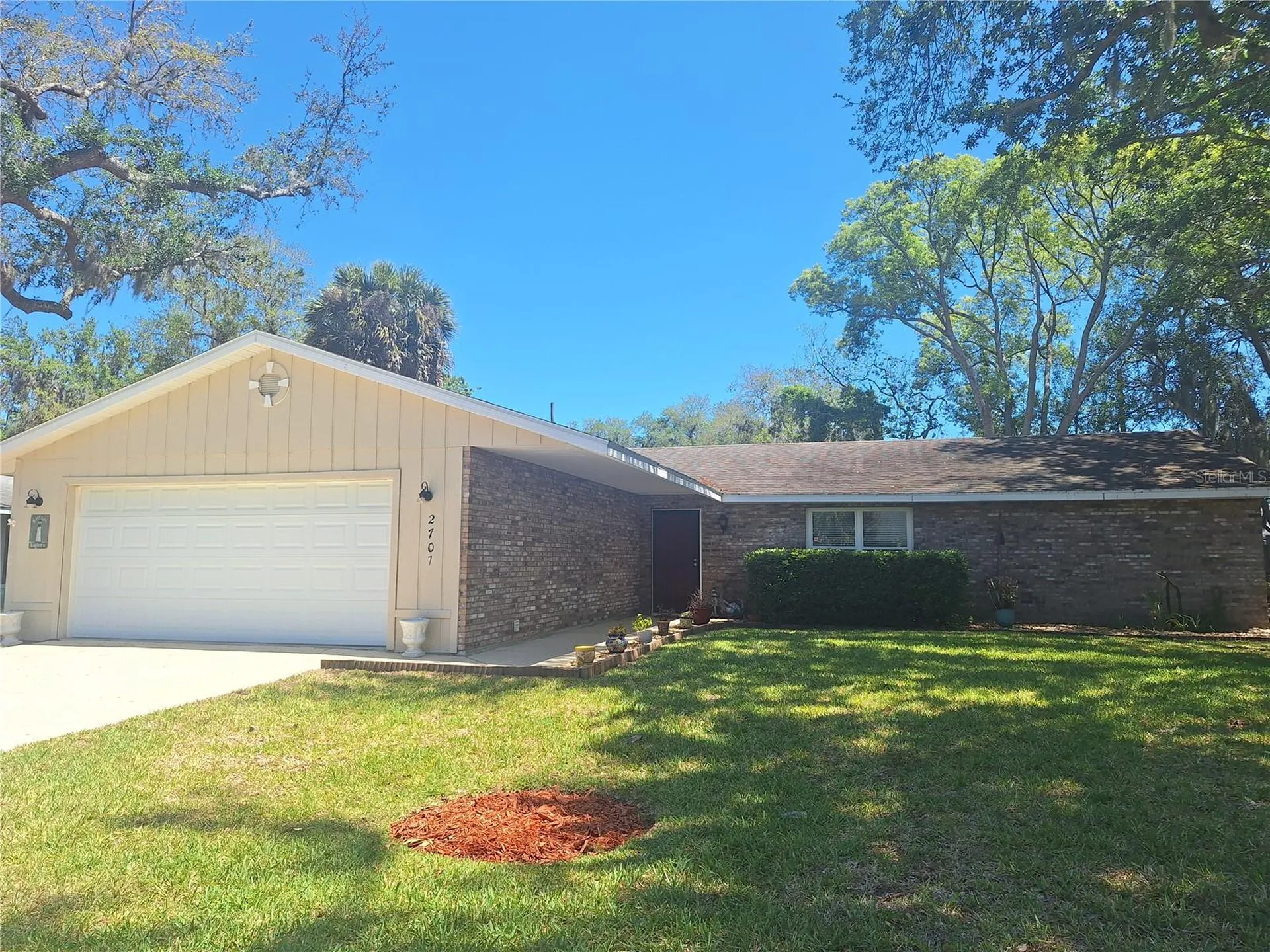 2707 Pine Tree Drive Edgewater FL 32141