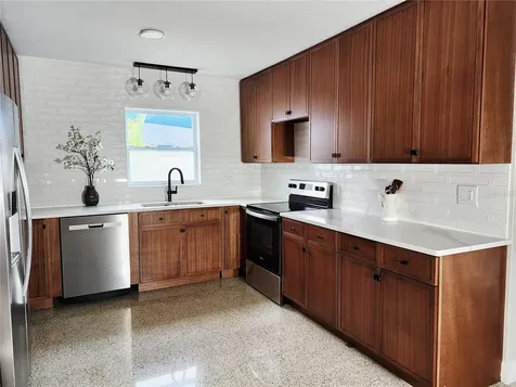 345 55th Avenue S St Petersburg FL 33705