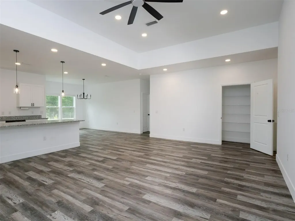 217 SW 246th Way Newberry FL 32669