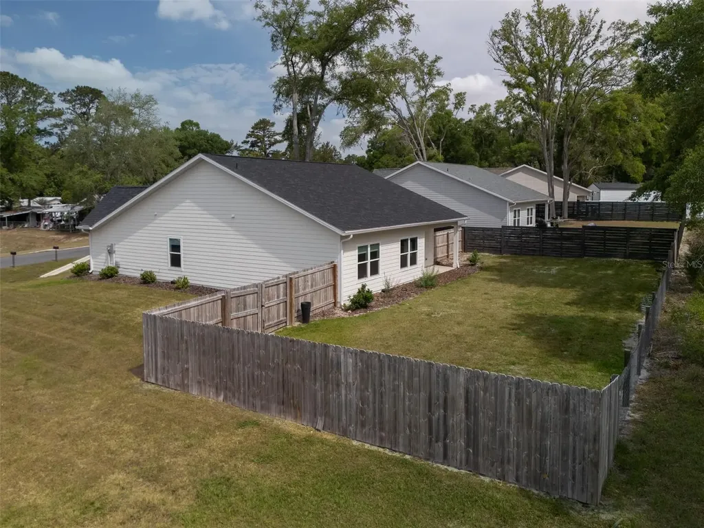 217 SW 246th Way Newberry FL 32669