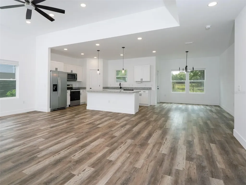 217 SW 246th Way Newberry FL 32669