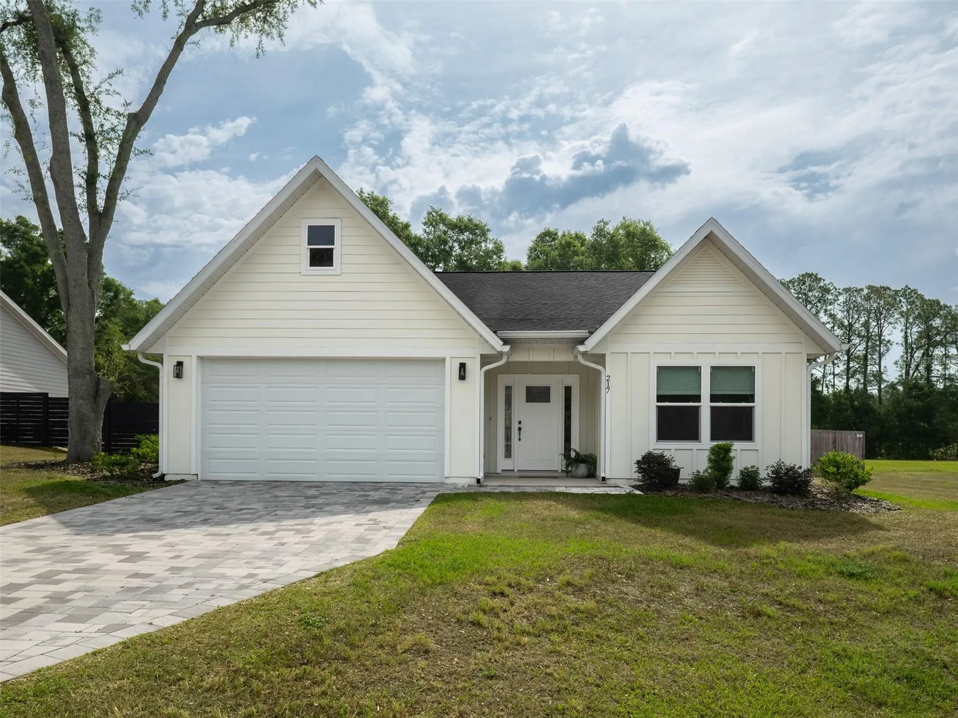 Newberry FL, 217 SW 246th Way