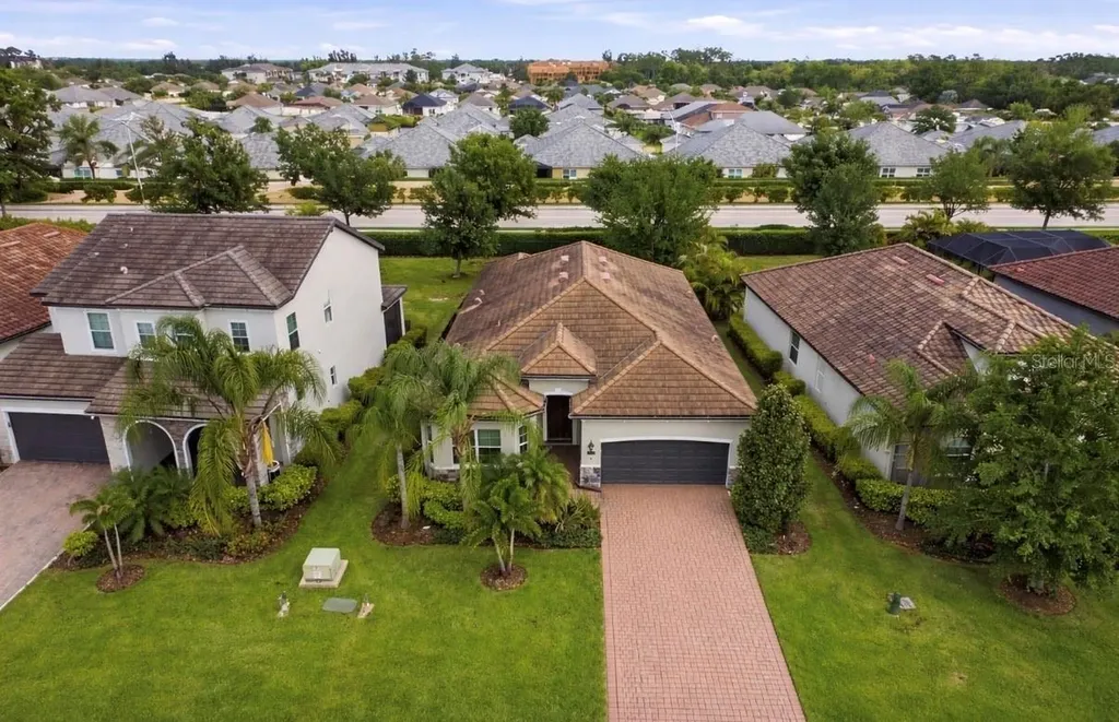 12241 Perennial Place Lakewood Ranch FL 34211