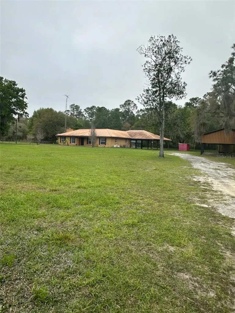 7751 NE 192nd Place Citra FL 32113