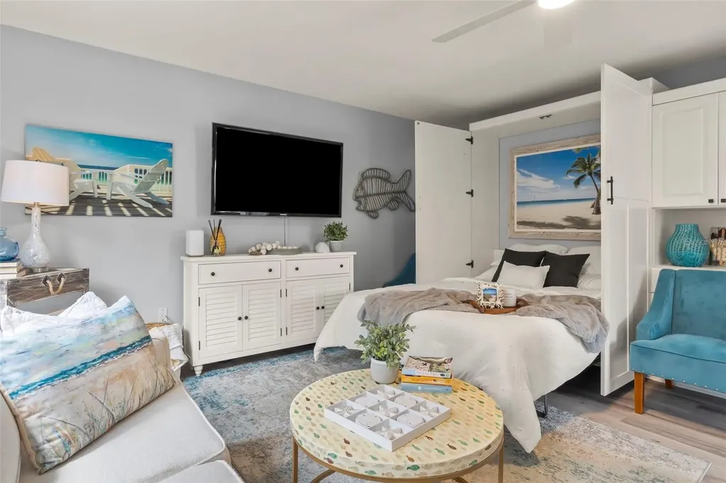 1555 Tarpon Center Drive Venice FL 34285