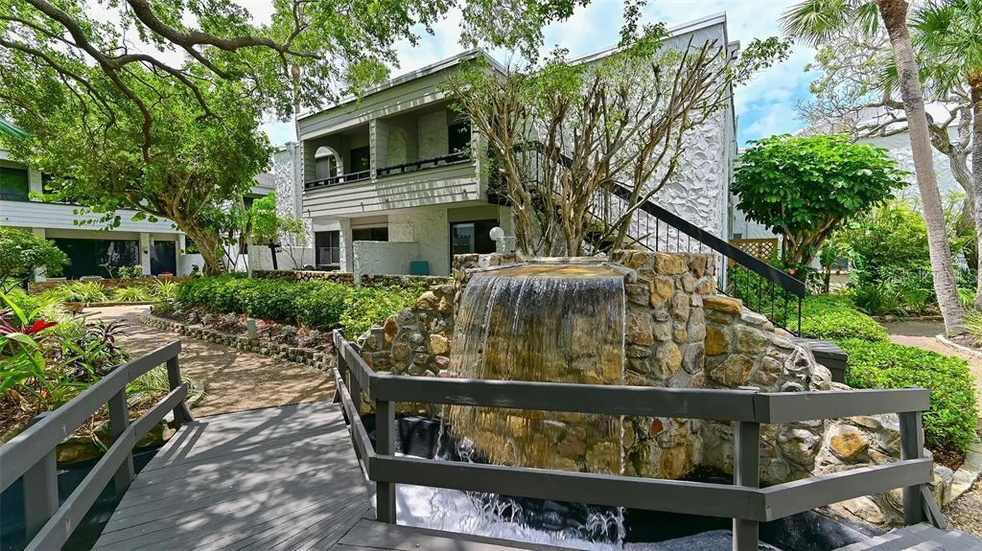 1555 Tarpon Center Drive Venice FL 34285